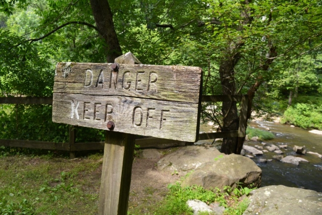 Sign that says "Danger, Keep Off"